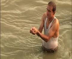 মহালয়ার ভোরে কড়া নিরাপত্তায় ঘাটে-ঘাটে শুরু তর্পণ, তৎপর পুলিশ-প্রশাসন