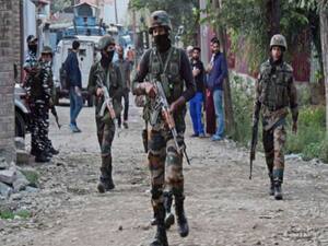 Srinagar Encounter: तलाशी अभियान जारी, 3 आतंकियों की मौत | नमस्ते भारत में देखिए आज की बड़ी खबरें