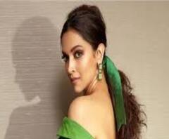 'মাদক' নিয়ে দীপিকা-করিশ্মার চ্যাট! এনসিবি নজরে কি এবার দীপিকা?