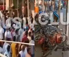 আজ বাংলায় : ঘূর্ণিঝড়ের ক্ষতিপূরণ নিয়ে তৃণমূলের গোষ্ঠীদ্বন্দ্বে রণক্ষেত্র হাড়োয়া, দফায় দফায় সংঘর্ষ