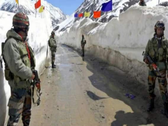 India China Stand Off: 45 साल बाद Ladakh में LAC पर चली गोली, अब आगे क्या? | Namaste Bharat