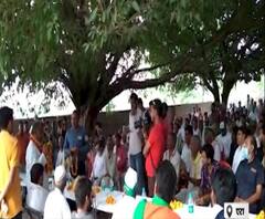 किसान पंचायत में उड़ी सोशल डिस्टेंसिंग नियमों की धज्जियां। Etah News