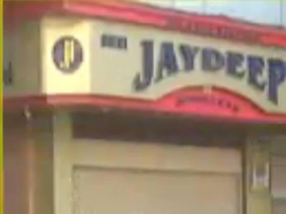 રાજ્યના ક્યા શહેરમાં કોરોનાના સતત વધી રહેલા સંક્રમણને લઈ સોની બજારમાં સ્વયંભૂ લોકડાઉનનો નિર્ણય, જુઓ વીડિયો