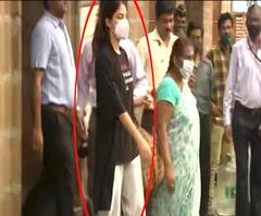 Rhea Chakraborty | रिया चक्रवर्तीसह सर्व 6 आरोपींचे जामीन अर्ज कोर्टाने फेटाळले