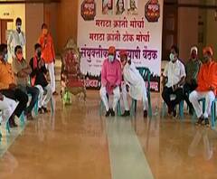 Rural News | लोकप्रतिनिधींच्या घरासमोर मराठा समाजाचं ढोल बजाव आंदोलन | माझं गाव माझा जिल्हा 