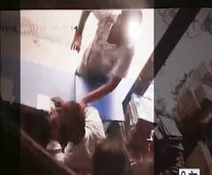 सीसीटीवी में कैद युवक की दबंगई,फुटकर पैसे ना देने पर दुकानदार को पीटा