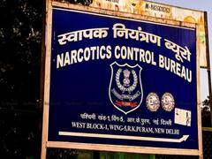 NCB team reaches Rhea Chakraborty's house for search operation