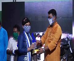 বাজল পুজোর ঘণ্টা: করোনা যোদ্ধাদের সংবর্ধনা অনুষ্ঠান, ৬ মাস পর স্টেজ শো করে আপ্লুত লোপামুদ্রা