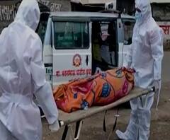 आजी गेल्याच्या दु:खापेक्षा दागिने महत्त्वाचे ! चार मुलं, सुना, नातवंडे असूनही एकटं राहण्याची वेळ