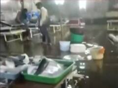 Mumbai: बारिश के बाद कोविड अस्पताल में भरा पानी