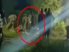 UP: Police forcibly performs last rites of gang-rape victim 