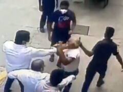 Ex-Navy officer assault case: Accused to be booked under non-bailable sections | Super 40