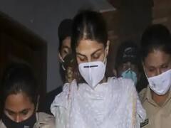 NCB ऑफिस से निकलने वाली हैं Rhea Chakraborty, Drugs Connection को लेकर 7 घंटे से हो रही पूछताछ