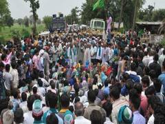 Ambala: विरोध प्रदर्शन कर रहे किसानों पर पुलिस ने की पानी की बौछार | Farm Bill 2020