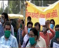 सभी बिजली कर्मचारी कार्य बहिष्कार करने वाले हैं,आज से 3 घंटे काम बंद