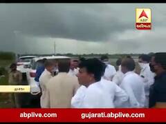 દ્વારકાઃ કોગ્રેસના ધારાસભ્યો અને આગેવાનોએ ખેડૂતો સાથે કરી મુલાકાત, જુઓ વીડિયો 