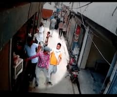  Greater Noida - हत्याकांड की सीसीटीवी तस्वीर, पुलिस ने 3 लोगों के खिलाफ दर्ज किया मुकदमा