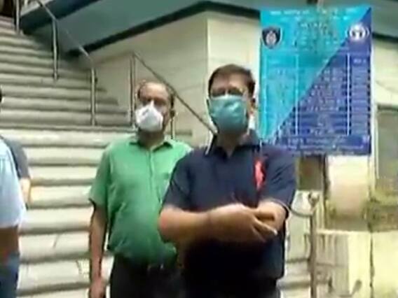 સુરતમાં SD જૈન સ્કૂલ સંચાલકો સામે ફરિયાદ નોંધાવવા પોલીસ સ્ટેશન પહોંચ્યા વાલીઓ