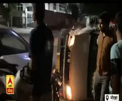 Noida के Sector 59 में सड़क हादसा, दो कारों के बीच जबरदस्त टक्कर| ABPGanga