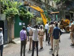 Kangana Ranaut BMC द्वारा तोड़े गए अपने दफ्तर का जायज़ा करने के बाद अपने घर वापस आईं 