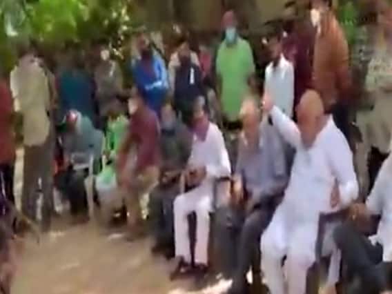 પોરબંદરના સાંસદ રમેશ ધડૂકે ભાદર નદીકાંઠાના ગામોની મુલાકાત લીધી, જુઓ વીડિયો