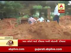 પાલનપુરના સેજલપુરા ગામમાં મકાનની દિવાલ ધરાશાયી થતા બે બાળકો અને એક મહિલાનું મૃત્યુ, જુઓ વીડિયો