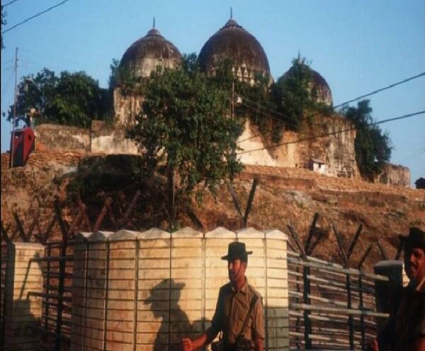 Babri Masjid verdict | बाबरी मशीद विध्वंस पूर्वनियोजित कट नव्हता, कोर्टाचा निर्वाळा﻿