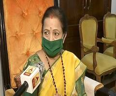 Kishori Pednekar On Kirit Somaiya Allegation | किरीट सोमय्या यांनी आरोप सिद्ध करावे : किशोरी पेडणेकर