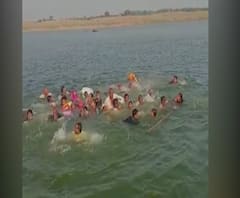 Rajasthan : राजस्थानमध्ये चंबळ नदीत बोट बुडाली, 14 जण बुडाल्याची भीती