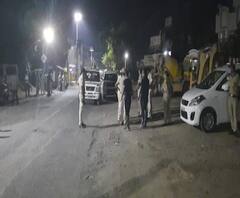 नागपुरात पोलीस कर्मचाऱ्याला गुंडांनी चाकूनं भोसकलं; अवैध वाळू उपसाप्रकरणी कारवाई केल्याने हल्ला