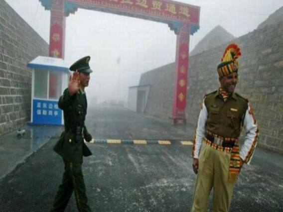 China loses cool after India's befitting reply in Ladakh | Bharat Ki Baat