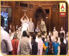 Parliament | संसदेचं अधिवेशन उद्या गुंडाळलं जाण्याची शक्यता, विरोधकांकडून दोन्ही सदनाच्या कामकाजावर बहिष्कार