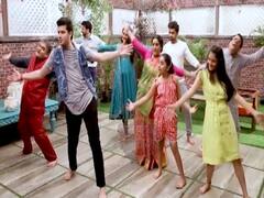 Anupamaa sells her gold jewellery for engagement ring