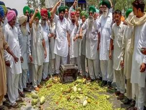 Harsimrat Kaur resigns from Cabinet | Master Stroke Full