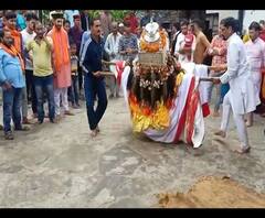 बड़कोट में नाग देवता की देव डोली ,लोगों ने खेली मक्खन की होली