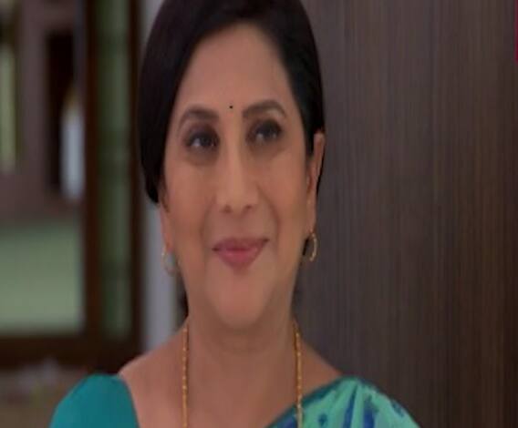 Nivedita Saraf | प्रसिद्ध अभिनेत्री निवेदिता सराफ यांना कोरोनाची लागण, प्रकृती स्थिर असल्यानं होम क्वारंटाइन