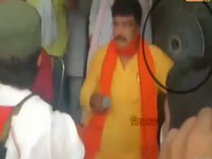 नेताजी 5 साल बाद शक्ल दिखाने आए हैं..लेकिन नहीं दे रहे काम का हिसाब? | घंटी बजाओ