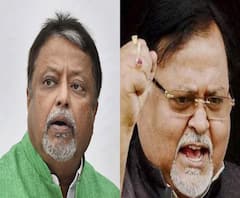 বিজেপির শহিদ-তর্পণ কর্মসূচি ঘিরে উত্তেজনা, পুলিশের সঙ্গে ধস্তাধস্তি, পথ অবরোধ