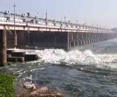 দুর্গাপুর ব্যারেজের ৩১ নং গেটের একাংশ ভেঙে বিপত্তি, বিস্তীর্ণ অঞ্চলে পানীয় জলের সঙ্কটের আশঙ্কা