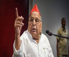 मायावती की पीसी के बाद लखनऊ में हलचल, घर से निकले मुलायम सिंह। Mayawati