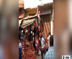 Hapur: प्रॉपर्टी विवाद में सड़क पर ही तीन भाइयों में छिड़ गया संग्राम|Poorab Paschim| ABPGanga 