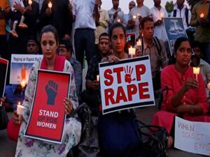 Hathras Case : Rape पर फायदे की राजनीति कब तक?