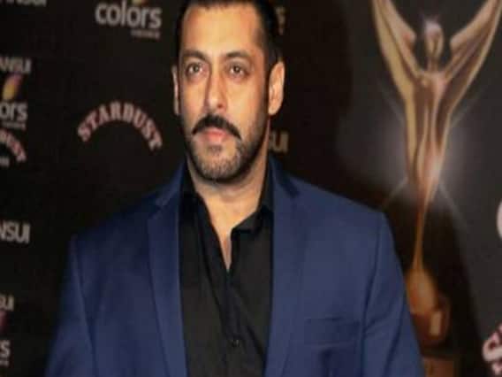 Will Salman's upcoming movie 'Radhe' release on next year's Eid? | Khabar Filmy Hai 