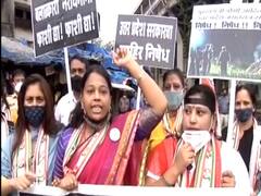 Hathras Case: पीड़िता के इंसाफ के लिए महिला कांग्रेस ने Mumbai में किया विरोध प्रदर्शन