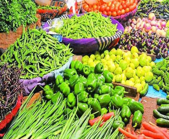 महंगाई से लगी किचन में आग, सब्जियों के दाम आसमान पर| Mudde Ki Baat| ABPGanga