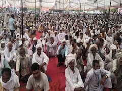 RLD की 'लोकतंत्र बचाओ रैली' में Corona को खुला न्यौता..ना लगाया मास्क और ना ही दिखी सोशल डिस्टेंसिंग