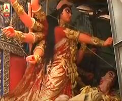 শারদ আনন্দ ২০২০: দেবীপক্ষে কুমোরটুলি থেকে মণ্ডপে রওনা দিলেন মা