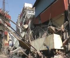 भिवंडीत 'मॉनजिनिस' केक कंपनीची इमारतीचा भाग कोसळला, कामगार वेळीच बाहेर पडल्यानं अनर्थ टळला 