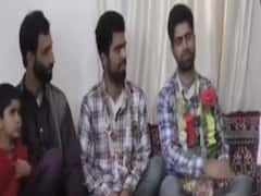 Jammu Kashmir: जुड़वा भाईयों ने NEET की परीक्षा