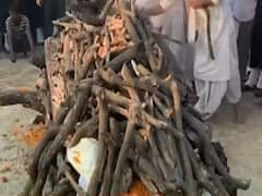 पिता स्वर्गीय रामविलास पासवान को मुखग्नि देने के बाद चिराग बेहोश होकर गिर पड़े